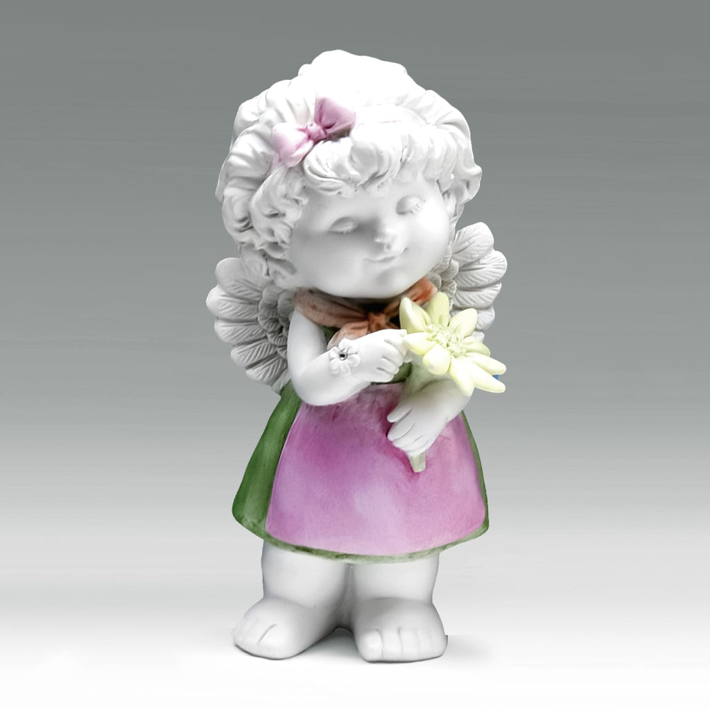 Trachtenengel Olga Size L - am Edelweiss zupfend