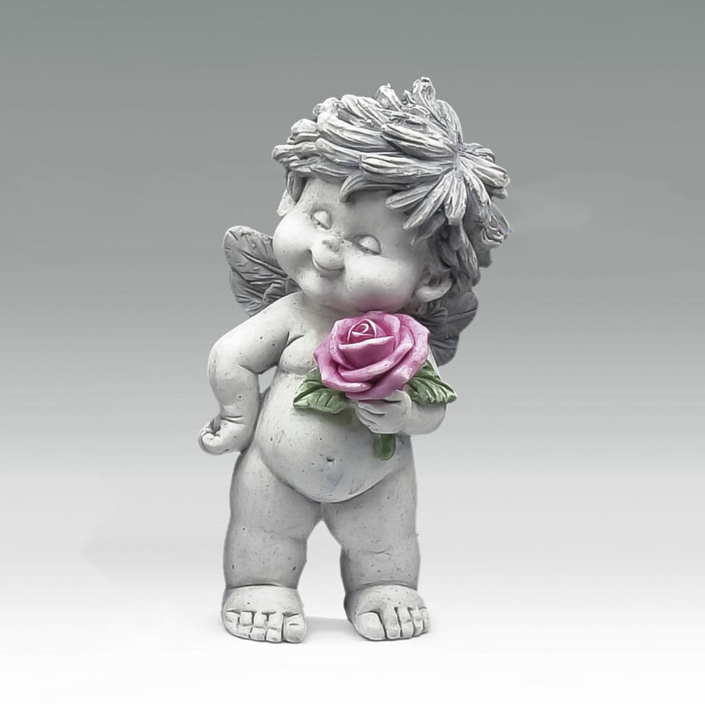 Igor mit Blume vom Beet - mit Rose